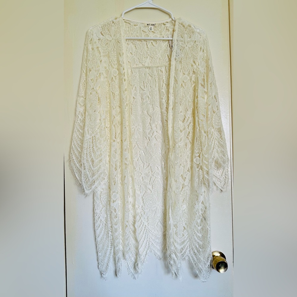 Francesca's Collections Ivory Lace Overlay